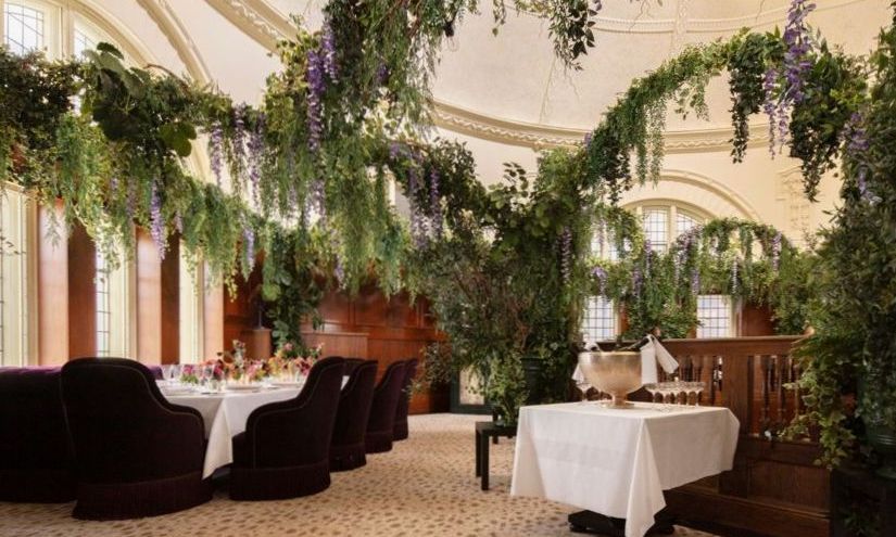 Varenhall hotel services and refined interior